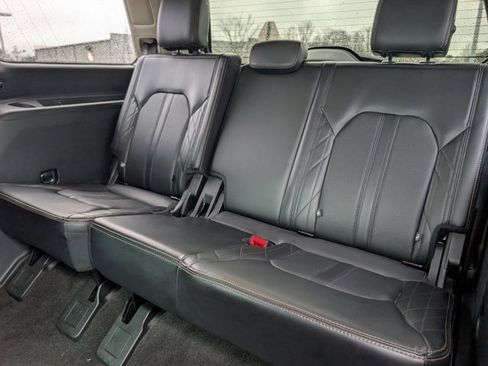 Used 2021 Ford Expedition Platinum image 13
