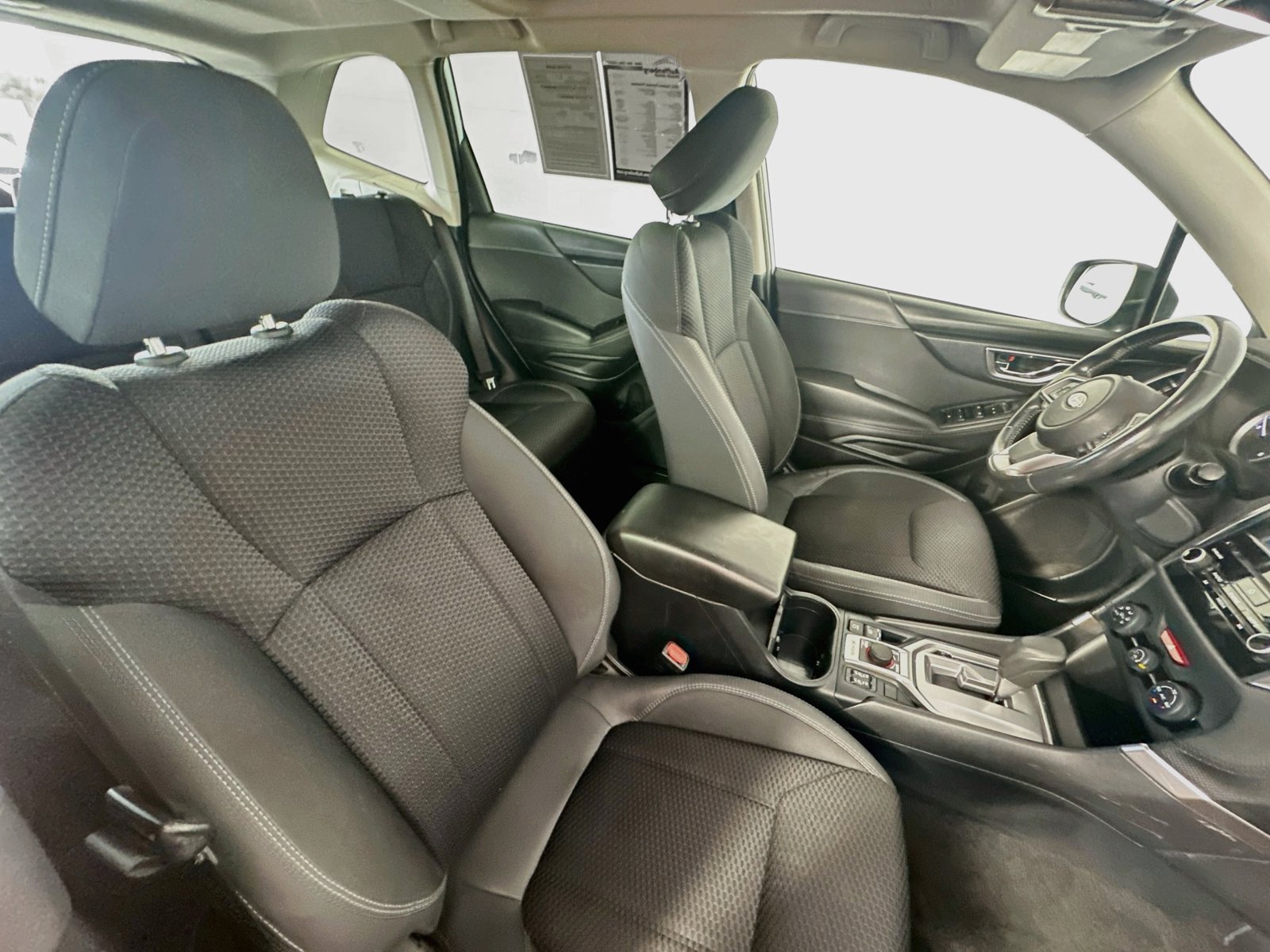 Used 2021 Subaru Forester Premium AWD/4WD image 27