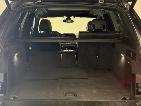 Used 2021 BMW X5 xDrive40i w/ M Sport Package AWD/4WD image 28