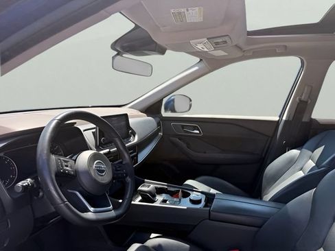 Used 2021 Nissan Rogue SV w/ Premium Package AWD/4WD image 14