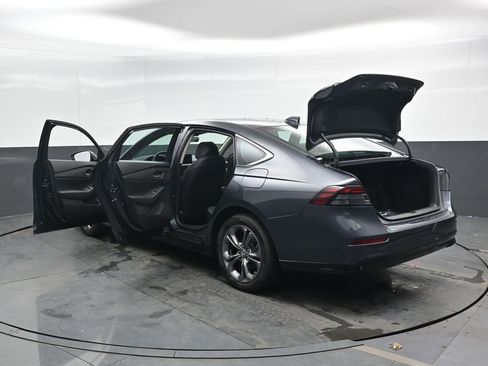 Used 2025 Honda Accord EX-L image 47