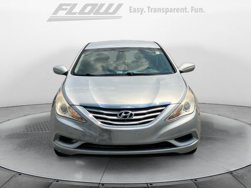 Used 2011 Hyundai Sonata GLS w/ Popular Equipment Pkg 2 FWD image 3