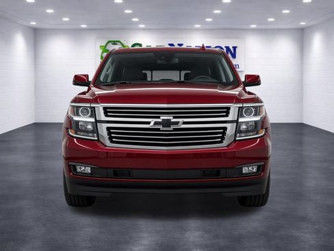 Used 2018 Chevrolet Suburban LT AWD/4WD image 3