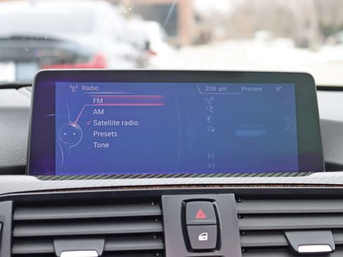 Used 2015 BMW M4 Convertible w/ Executive Package image 30