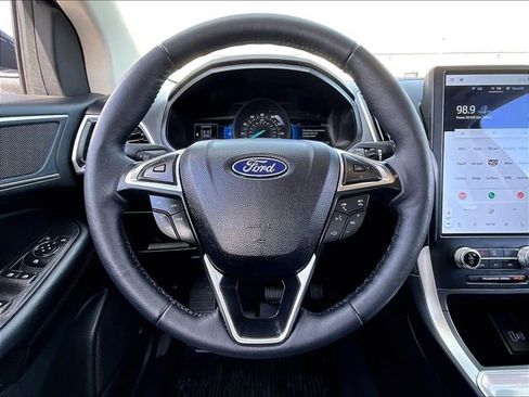 Used 2024 Ford Edge SEL w/ Convenience Package image 17