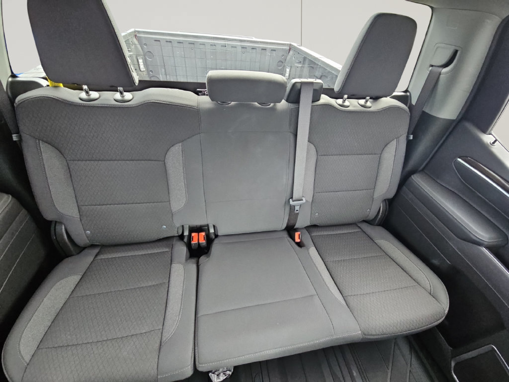 Used 2026 Chevrolet Silverado 1500 RST w/ RST Select Package RWD image 17