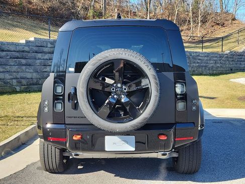 New 2026 Land Rover Defender 110 X AWD/4WD image 7