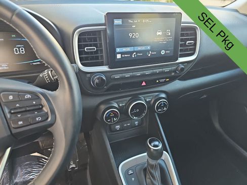 Used 2023 Hyundai Venue SEL FWD image 20