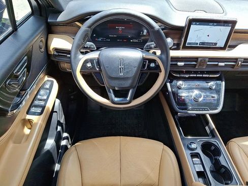 Used 2021 Lincoln Corsair Reserve AWD/4WD image 11