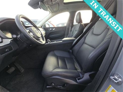 Used 2025 Volvo XC60 B5 Plus image 2