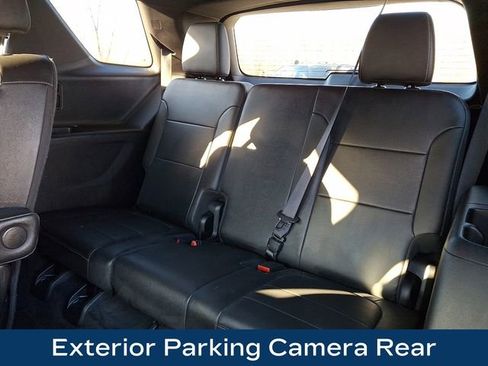 Used 2023 Chevrolet Traverse LT image 14