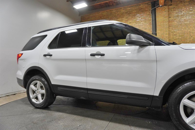 Used 2019 Ford Explorer 4WD w/ Class III Trailer Tow Package image 9