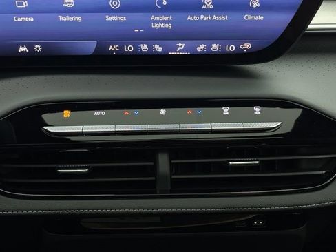 New 2026 Buick Enclave Avenir w/ Super Cruise Package AWD/4WD image 32