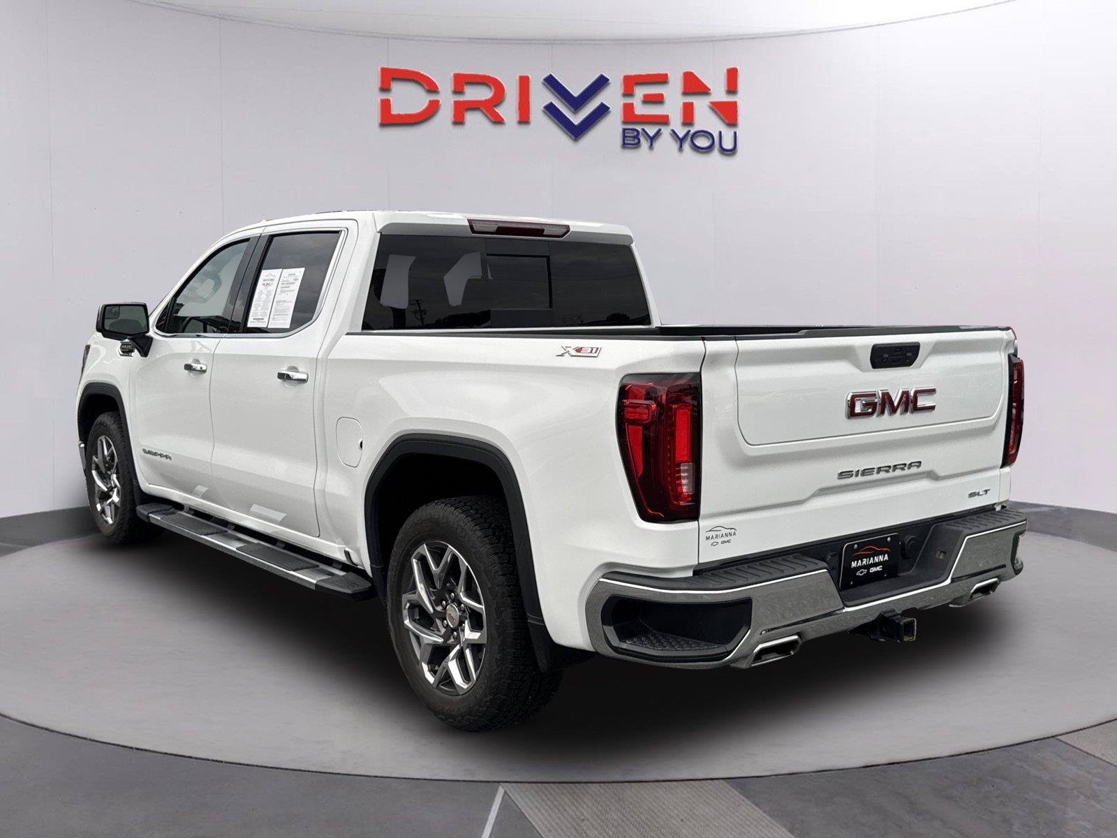 Used 2024 GMC Sierra 1500 SLT w/ SLT Premium Package AWD/4WD image 6
