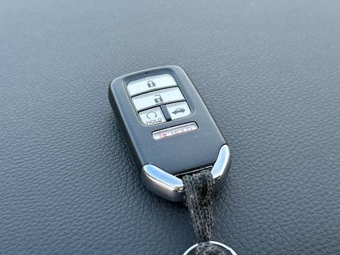 Used 2016 Honda Accord EX-L image 33