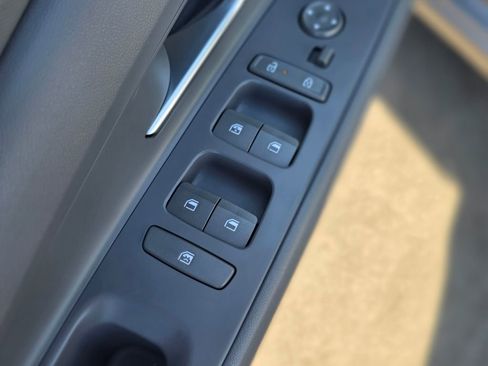 Certified 2024 Hyundai Elantra SEL image 19