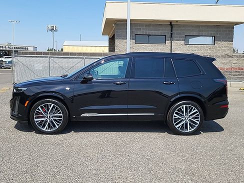 Used 2024 Cadillac XT6 Sport w/ Platinum Package AWD/4WD image 4