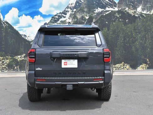 Certified 2025 Toyota 4Runner SR5 AWD/4WD image 10