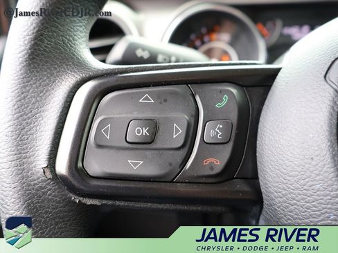 Used 2018 Jeep Wrangler Unlimited Sport AWD/4WD image 25