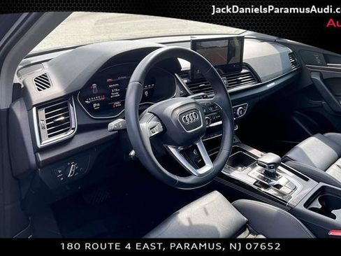 Used 2024 Audi Q5 2.0T Premium Plus w/ Premium Plus Package AWD/4WD image 11