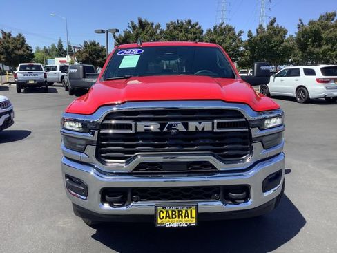 Used 2026 RAM 2500 Big Horn AWD/4WD image 4