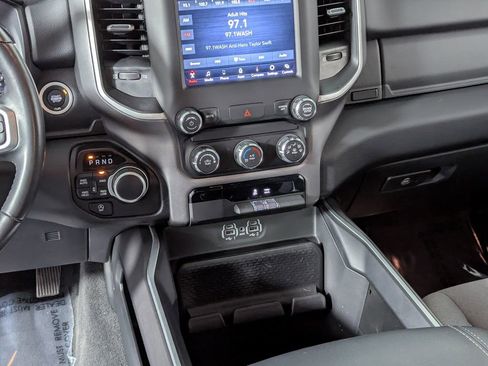 Used 2021 RAM 1500 Big Horn image 24