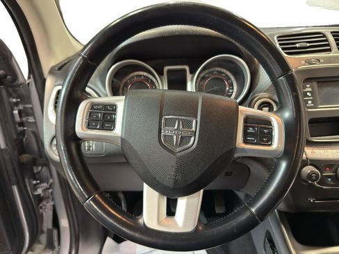 Used 2018 Dodge Journey SE w/ Popular Equipment Group FWD image 17