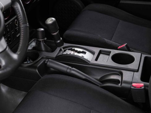 Used 2007 Toyota FJ Cruiser 4WD image 20