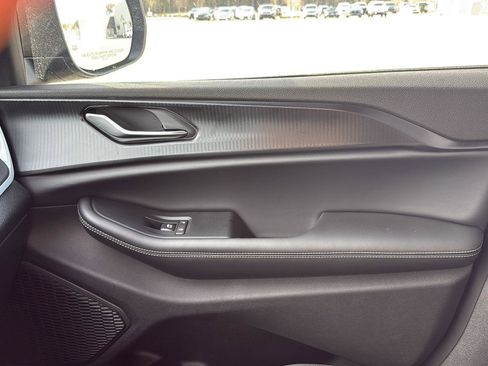 New 2025 Jeep Grand Cherokee Laredo X image 19