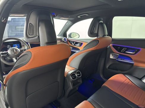 Certified 2025 Mercedes-Benz GLC 300 4MATIC image 17