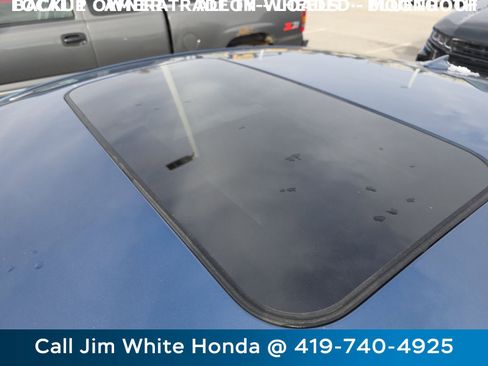 Used 2018 MAZDA MAZDA3 Touring image 13