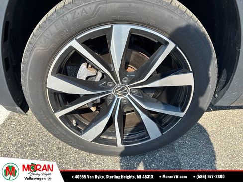 Used 2025 Volkswagen Atlas SEL Premium R-Line AWD/4WD image 7