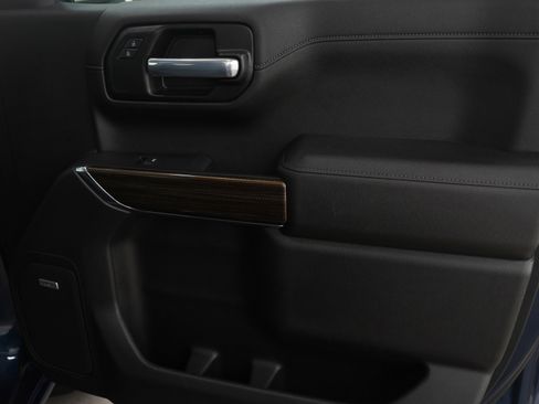 Used 2021 Chevrolet Silverado 1500 RST w/ All Star Edition Plus image 9