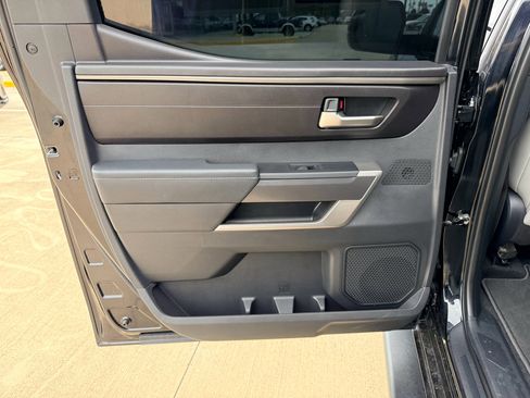 Used 2025 Toyota Tundra SR5 w/ SR5 Premium Package AWD/4WD image 23