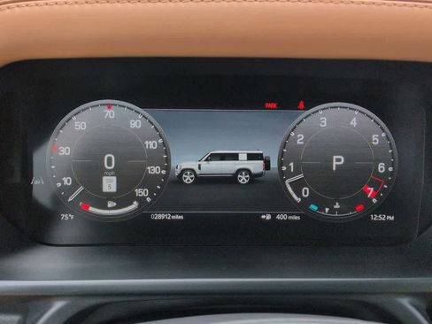 Certified 2024 Land Rover Defender 130 X-Dynamic SE AWD/4WD image 36