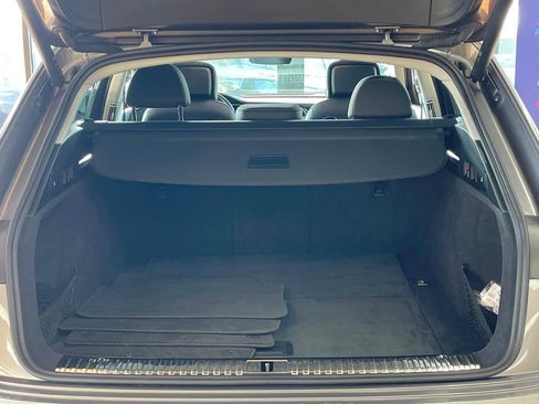 Used 2021 Audi e-tron Premium Plus w/ Premium Plus Package image 24