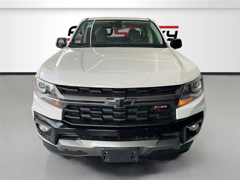 Used 2022 Chevrolet Colorado Z71 w/ Safety Package image 2