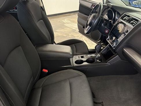 Used 2019 Subaru Legacy 2.5i Premium AWD/4WD image 16