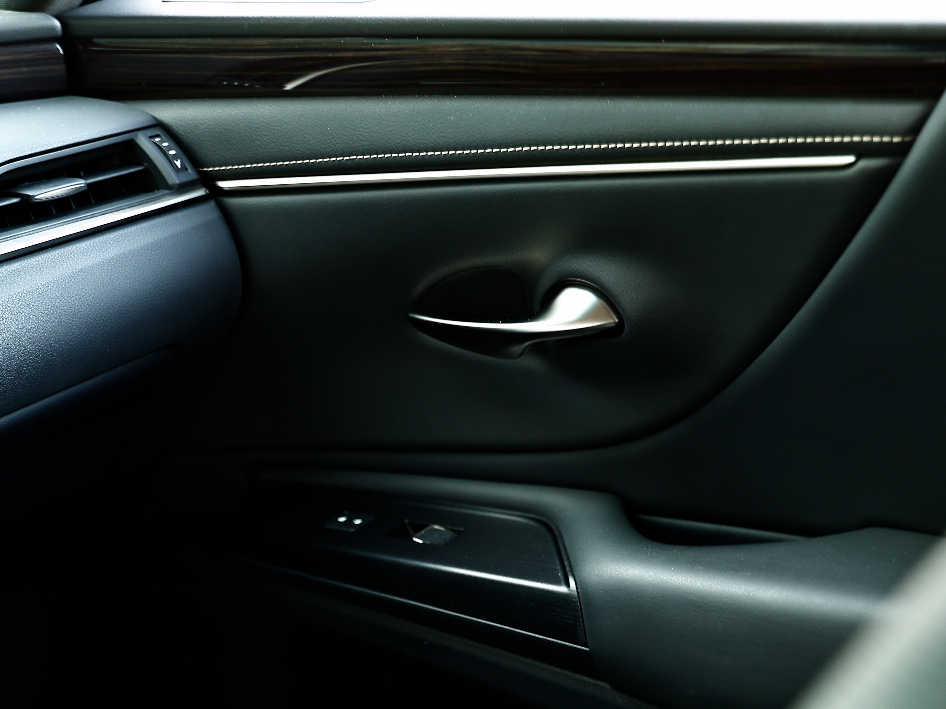 Used 2021 Lexus ES 350 w/ Premium Package FWD image 26