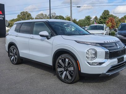 New 2025 Mitsubishi Outlander AWD