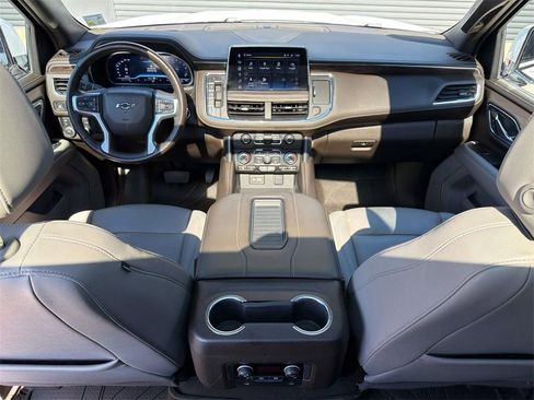 Used 2023 Chevrolet Tahoe Z71 w/ Luxury Package image 11