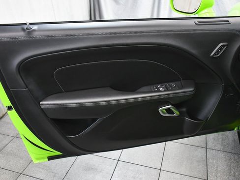 Used 2023 Dodge Challenger R/T Scat Pack image 9