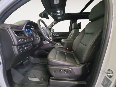 Certified 2024 Chevrolet Tahoe Z71 w/ Luxury Package AWD/4WD image 11