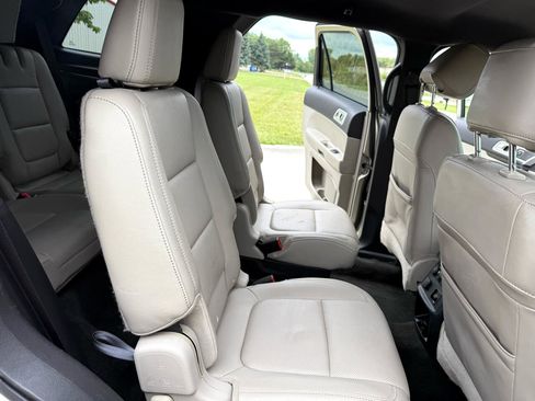Used 2011 Ford Explorer Limited w/ 302A Rapid Spec Order Code image 28