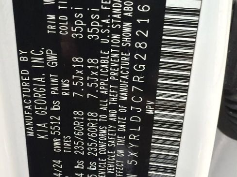 Used 2024 Kia Sorento S image 32