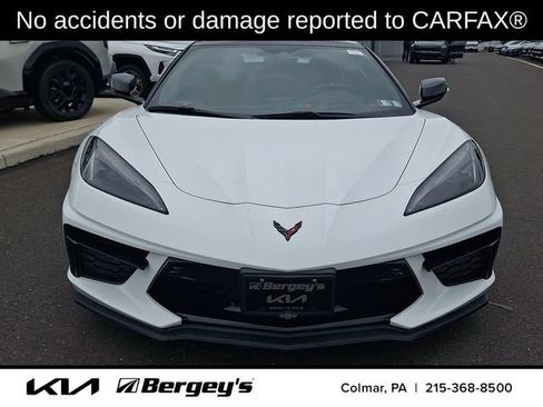 Used 2023 Chevrolet Corvette Stingray Premium Conv w/ Z51 Performance Package RWD image 2