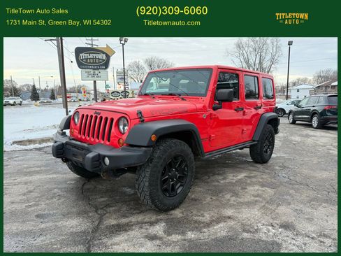 Used 2013 Jeep Wrangler Unlimited Sahara image 1