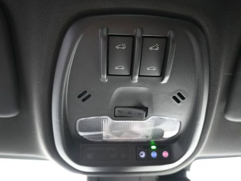 New 2026 Chevrolet Trax RS w/ Sunroof Package image 35