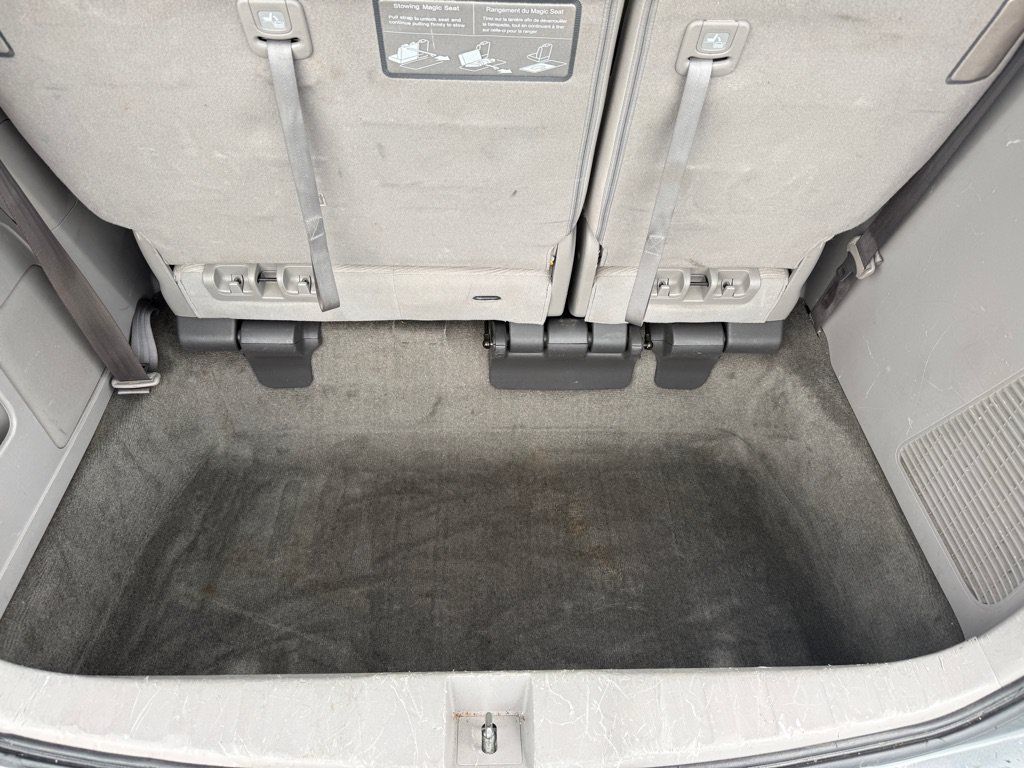 Used 2012 Honda Odyssey EX image 11
