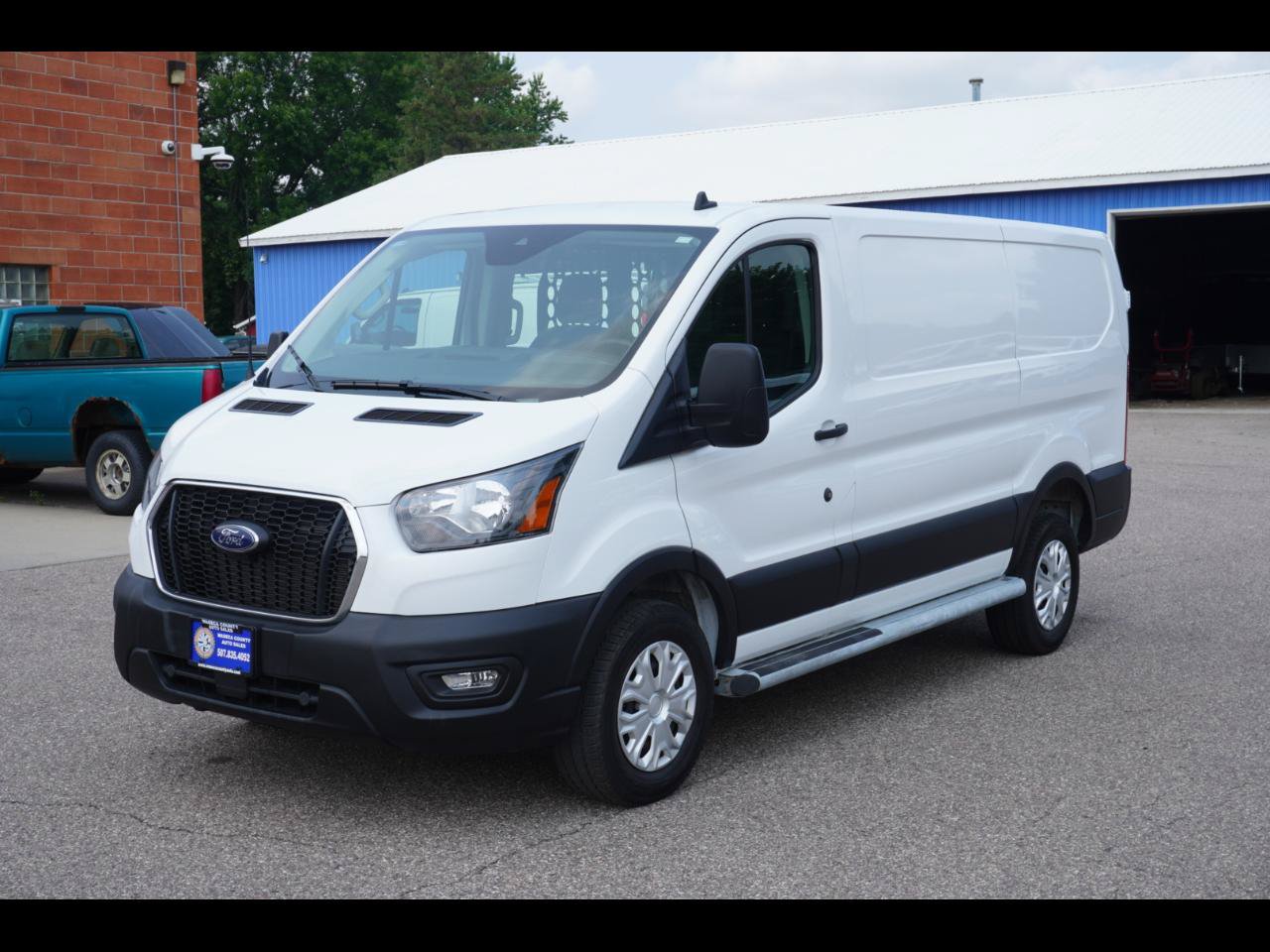 Used 2025 Ford Transit 250 Low Roof w/ Exterior Upgrade Package RWD image 1